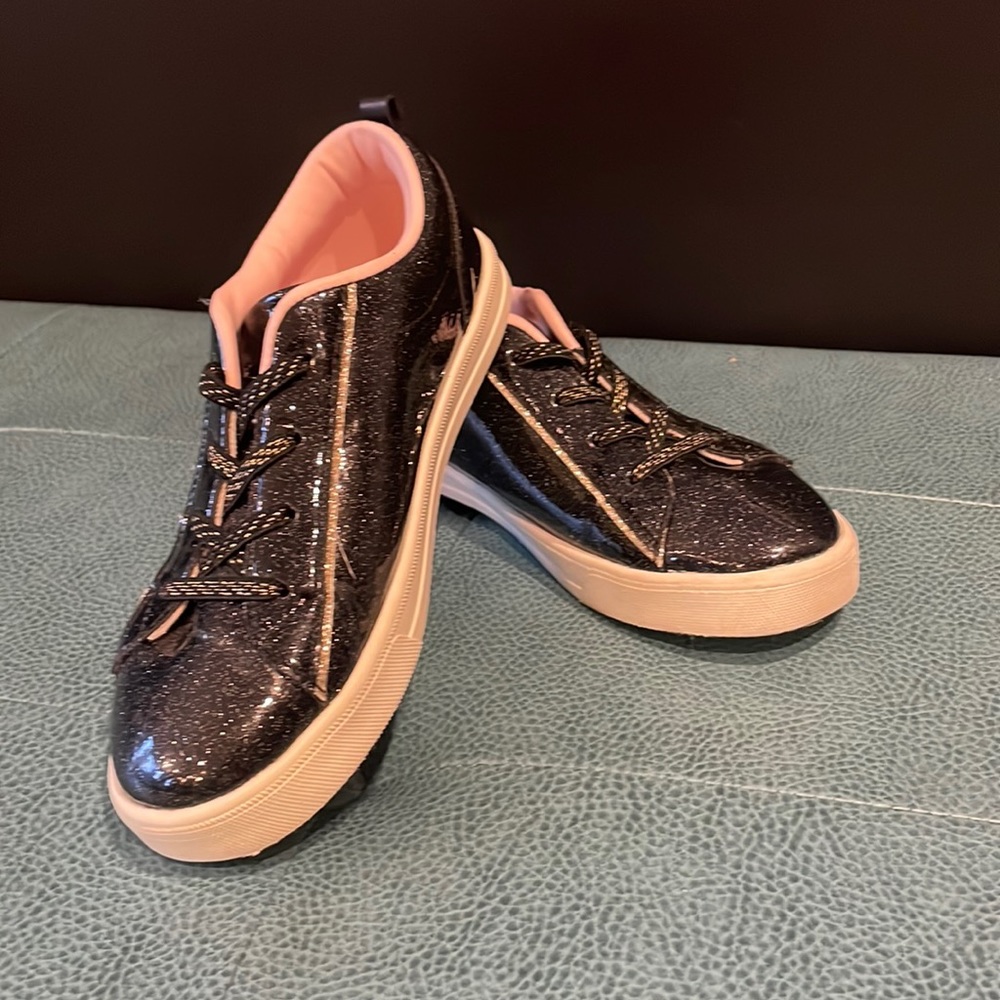 Black Glitter Low Top Sneakers - Girls OshKosh - Picture 3 of 6